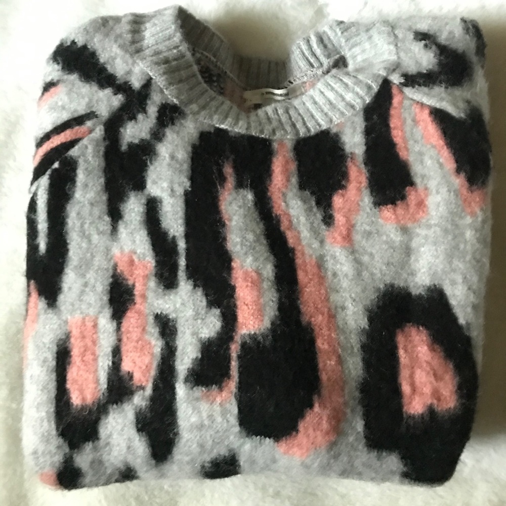🆕 | 🖤 Anthropologie Cheetah Pullover